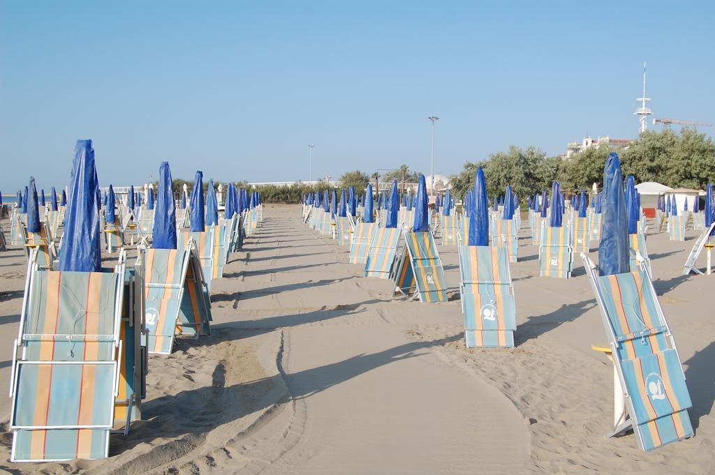 Oasis Lagoon Estate Lido di Venezia Bagian luar foto