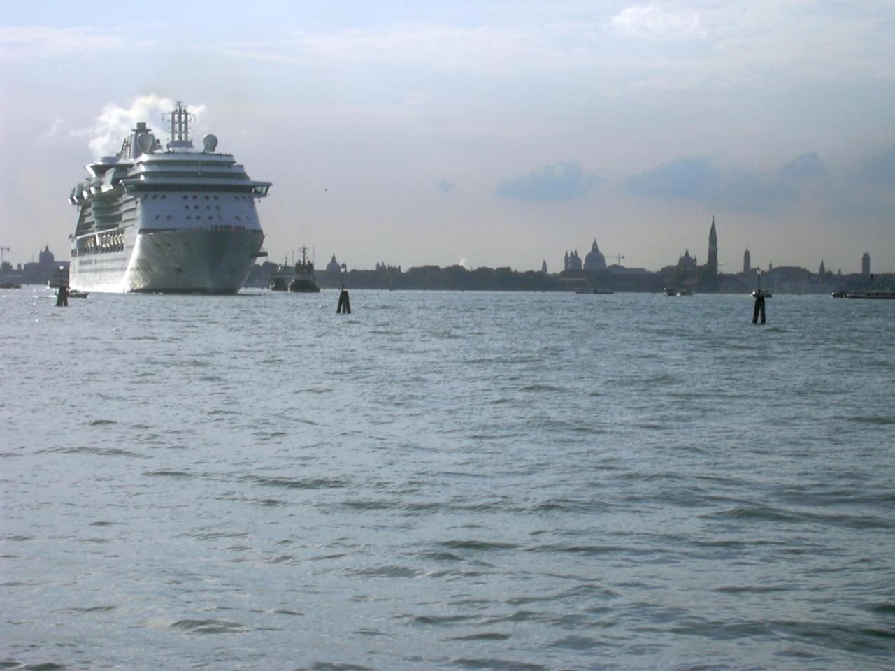 Oasis Lagoon Estate Lido di Venezia Bagian luar foto